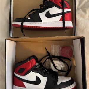 Nike Air Jordan 1 Retro High OG Black/White/Red Kids Sneakers